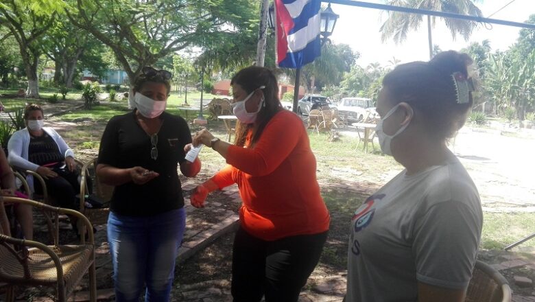 Conmemoraron federadas cabaiguanenses aniversario 94 del natalicio de Fidel