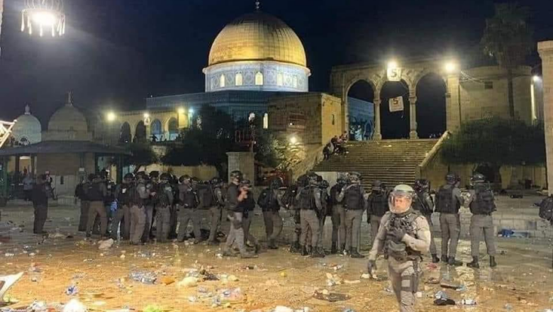 Al menos 300 heridos durante asalto israelí a mezquita de Al-Aqsa