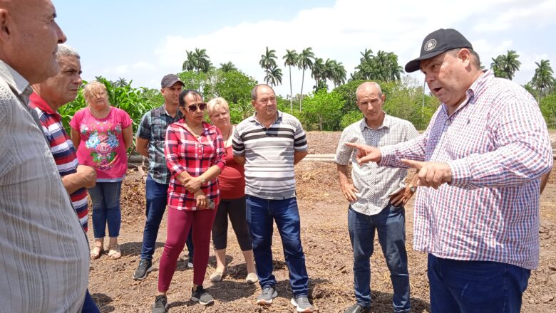 Intercambió Presidente Nacional de la ANAP con productores cabaiguanenses (+Fotos)