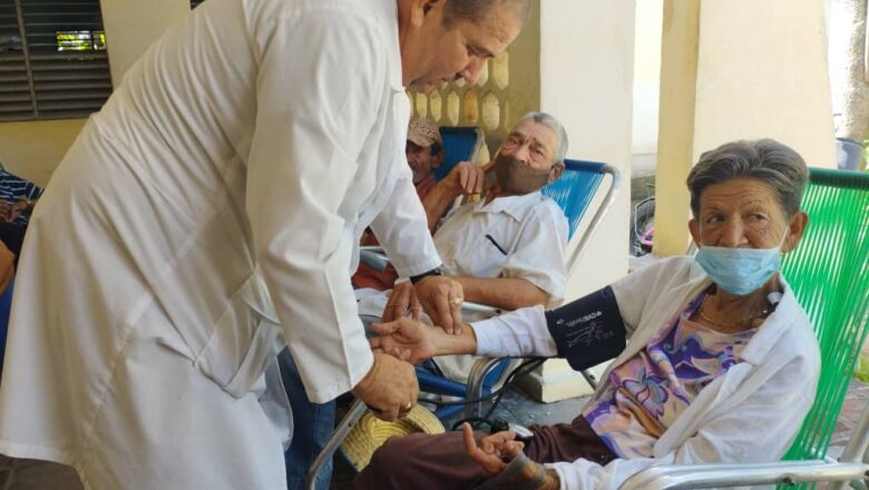 Beneficiados pacientes ingresados en el Hogar de Ancianos de Cabaiguán con la aplicación del medicamento Biomodulina T