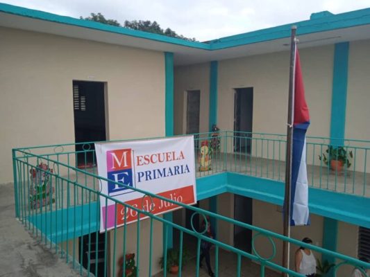 Casita Infantil en Santa Lucía, un regalo a Fidel