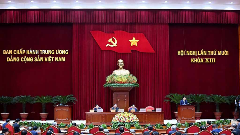 Sesiona X Pleno del Comité Central del Partido Comunista de Vietnam