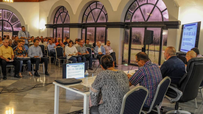 Primer ministro de Cuba evalúa preparativos de Feria Internacional