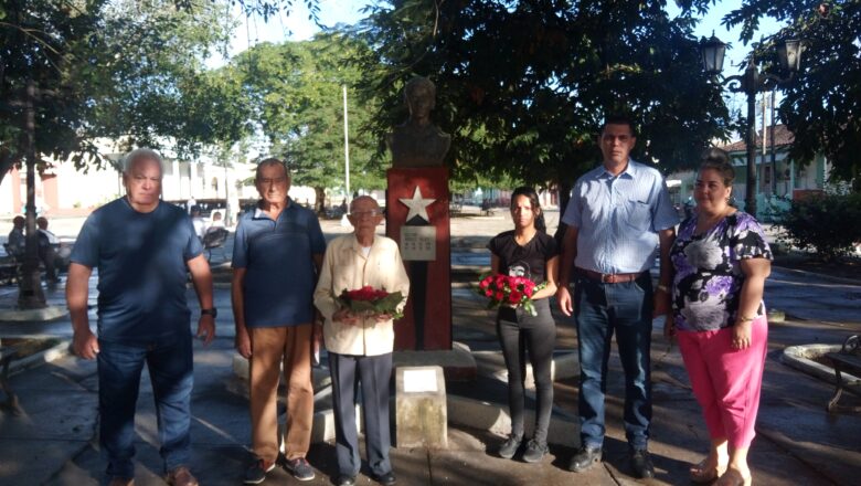 Rememoran en Guayos natalicio de Elcire Pérez González (+ Audio y Fotos)