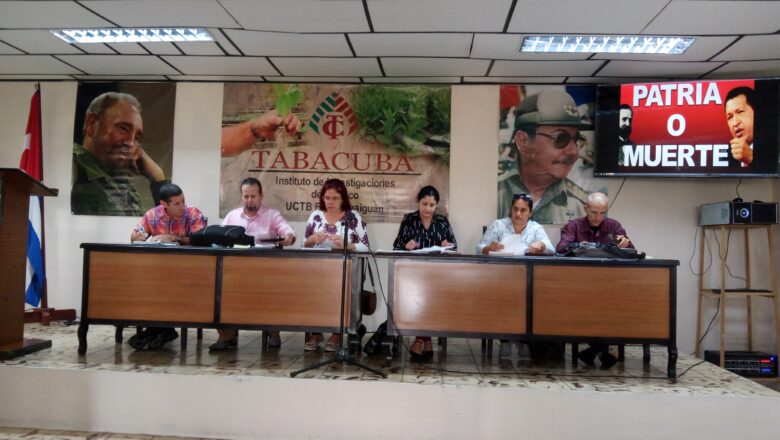 Sesiona en Cabaiguán último pleno del Comité Municipal del Partido correspondiente al presente año (+Audio y Fotos)