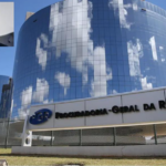 Fiscalía de Brasil analiza informe policial sobre tentativa golpista