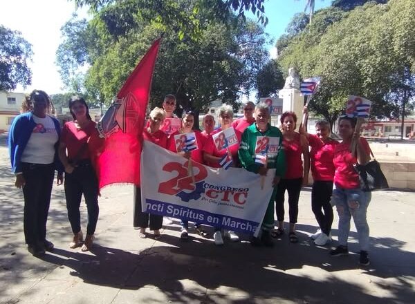 Abanderan delegación cabaiguanense a la Conferencia Provincial 22 Congreso de la CTC (+ Audio y fotos)